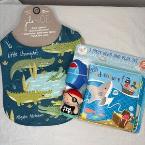 JULIE & JOE NEW Alligator Adventure Bib & MAGIC YEARS NEW Bath Book & Puppets
